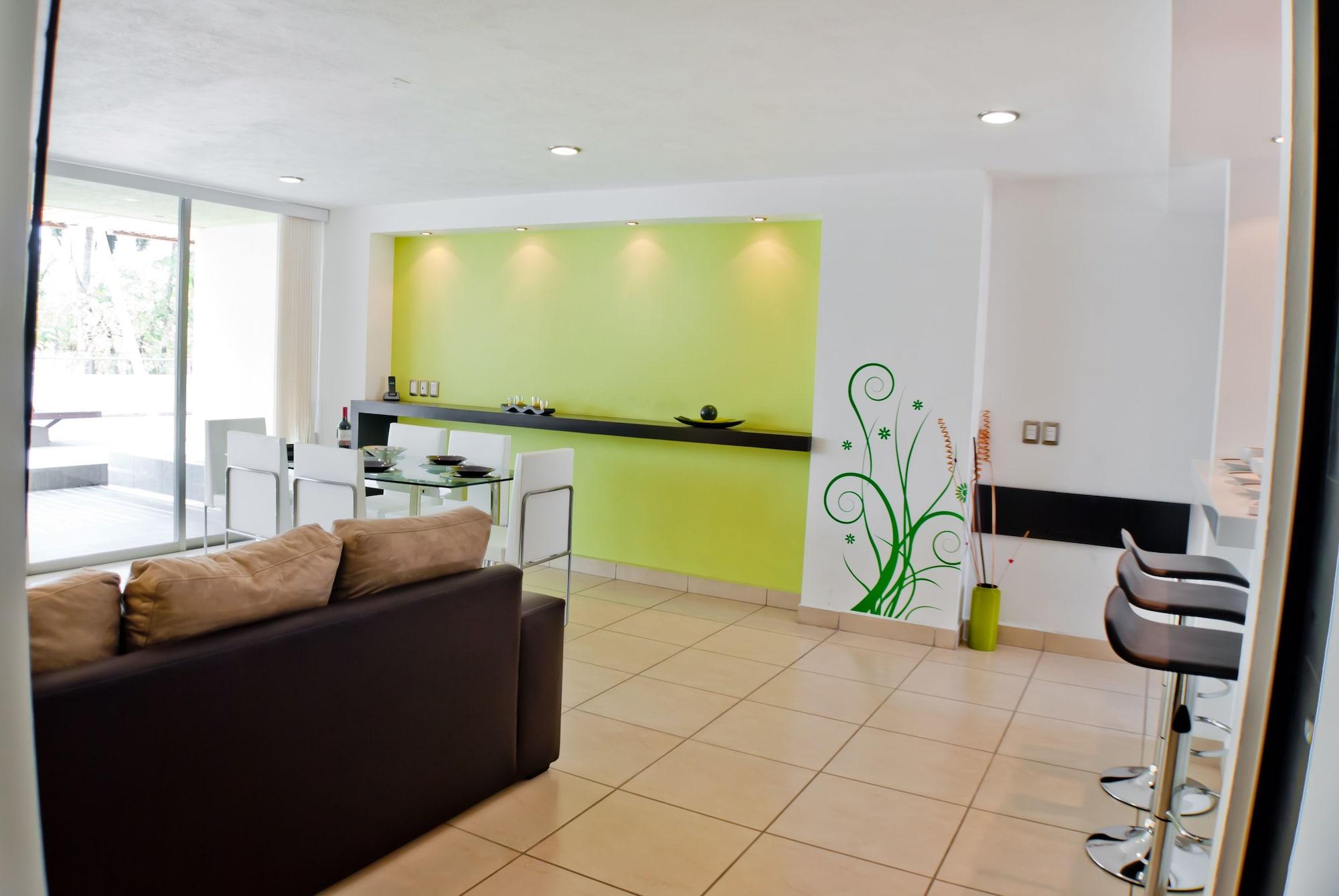Ramada by Wyndham Acapulco Hotel&Suites Exterior foto