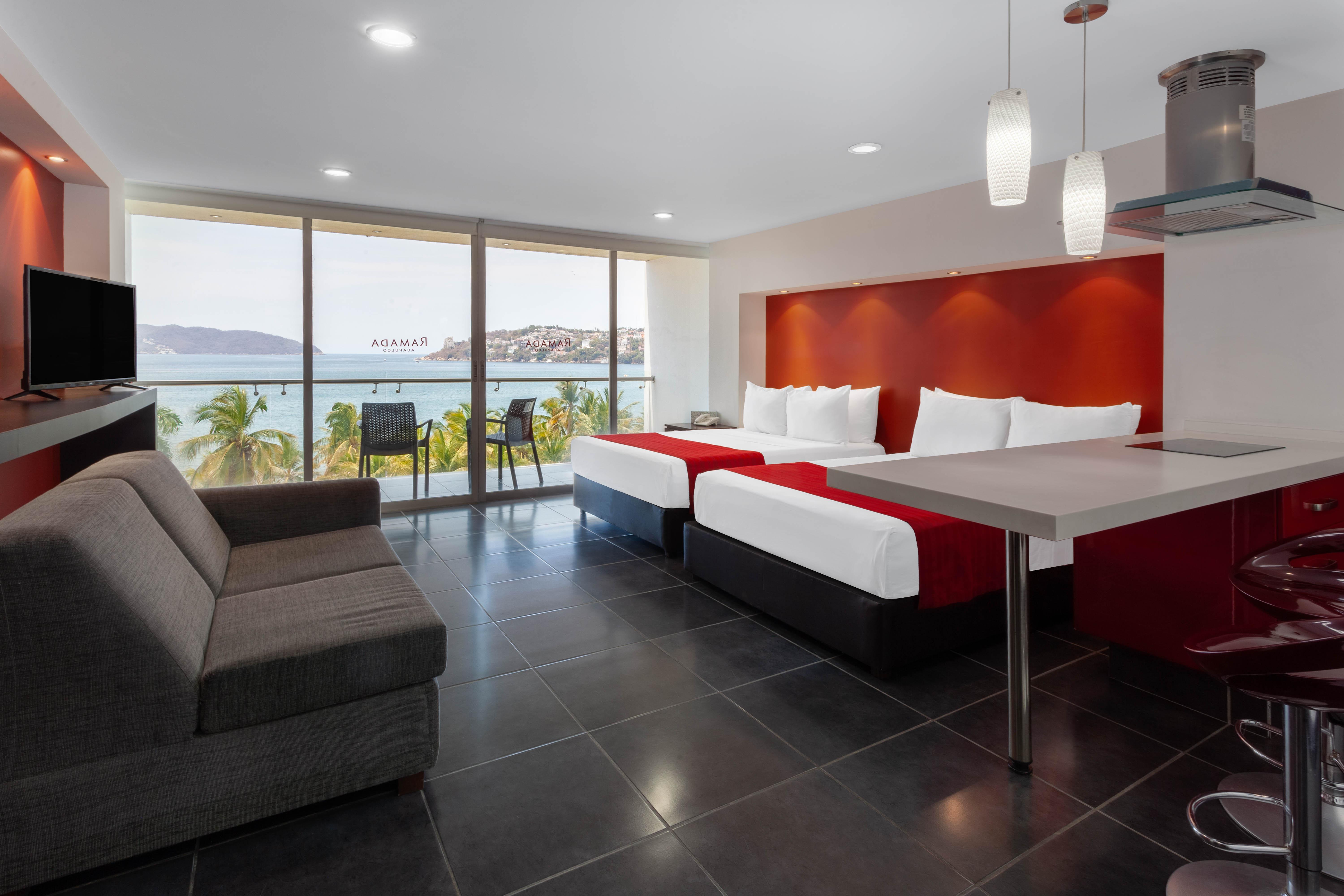 Ramada by Wyndham Acapulco Hotel&Suites Exterior foto