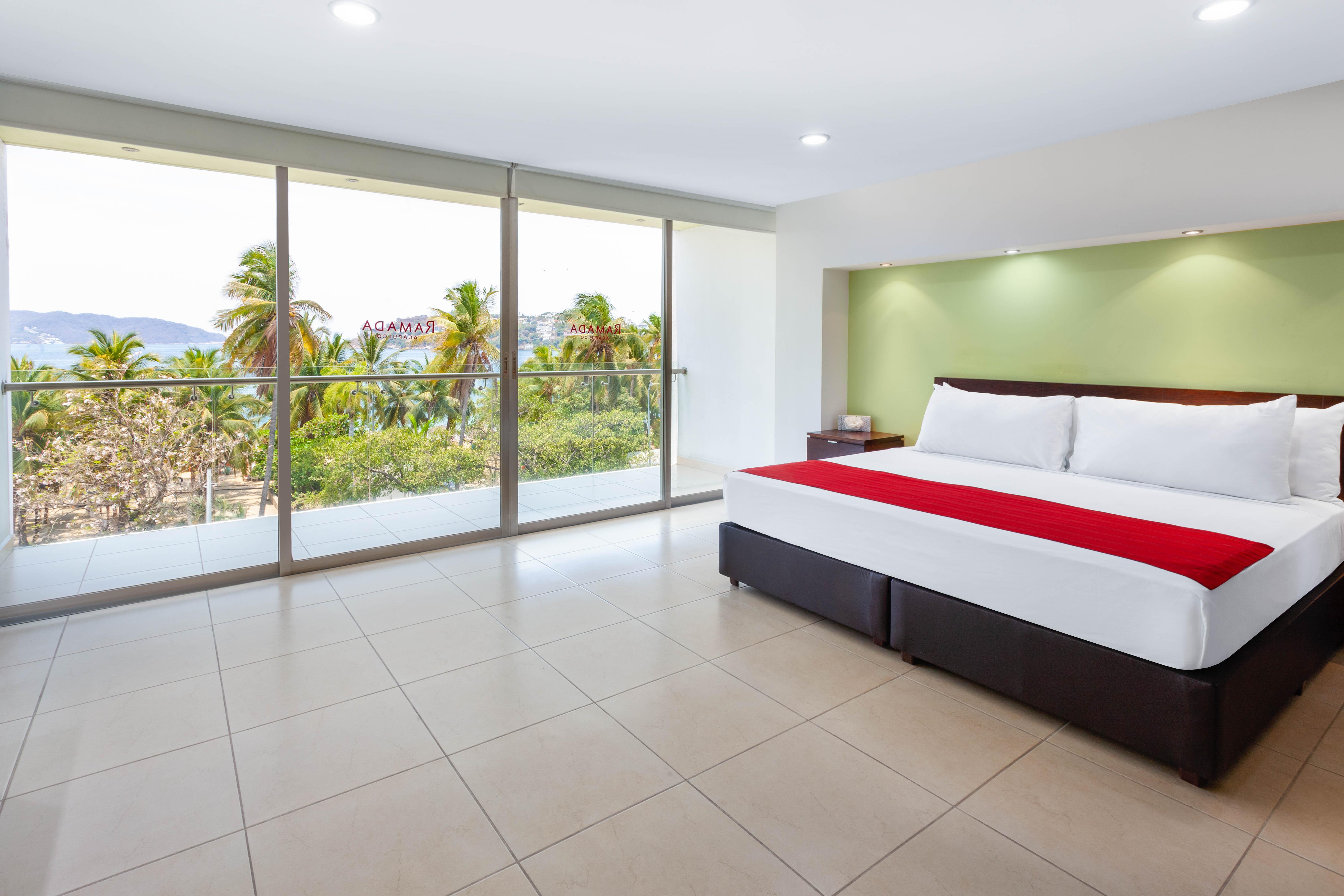 Ramada by Wyndham Acapulco Hotel&Suites Exterior foto