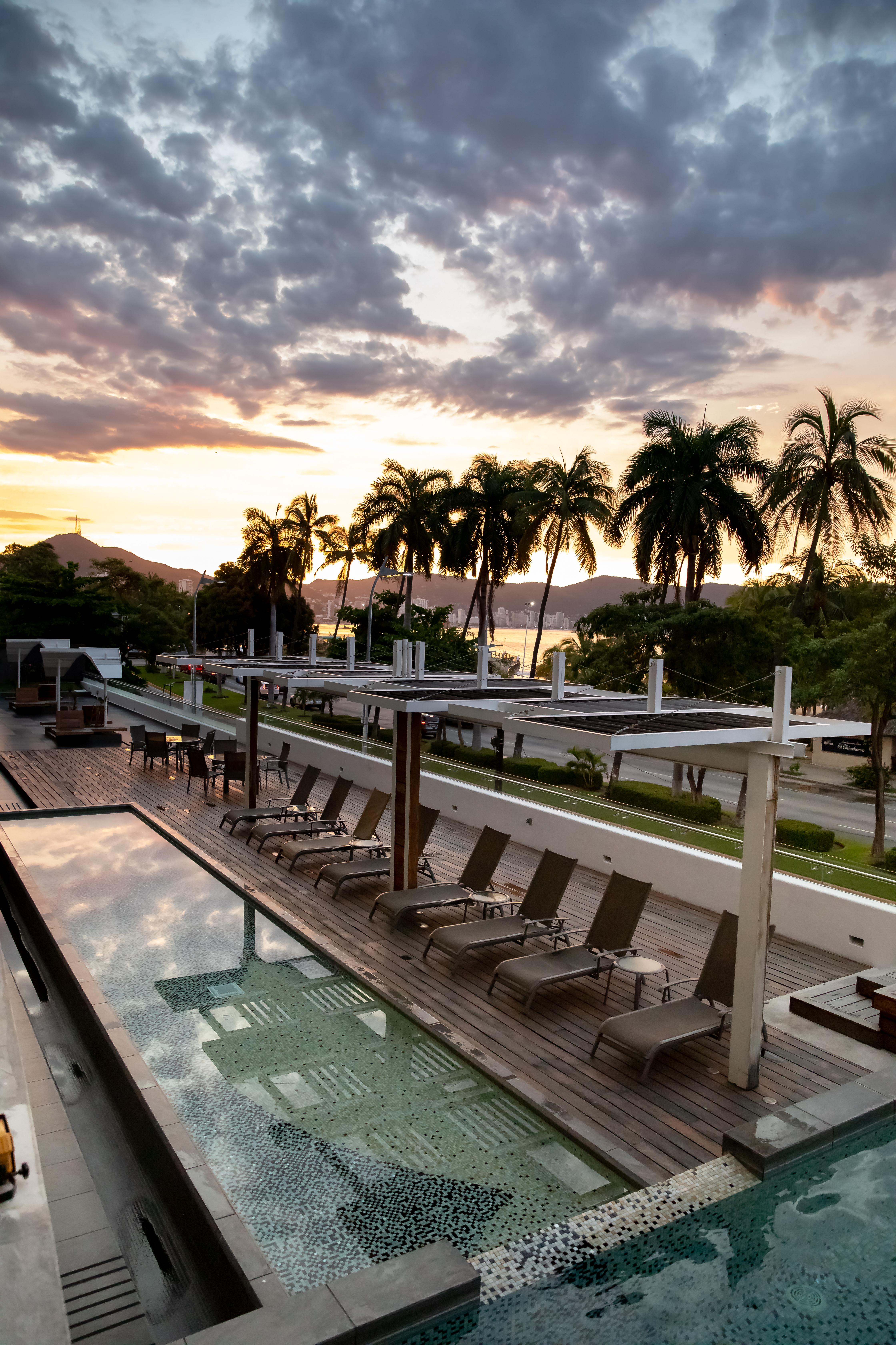 Ramada by Wyndham Acapulco Hotel&Suites Exterior foto